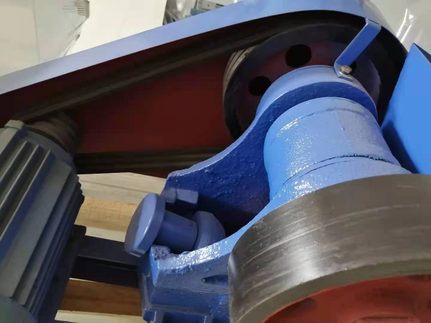 100 60鄂式破碎機(jī)9.jpg